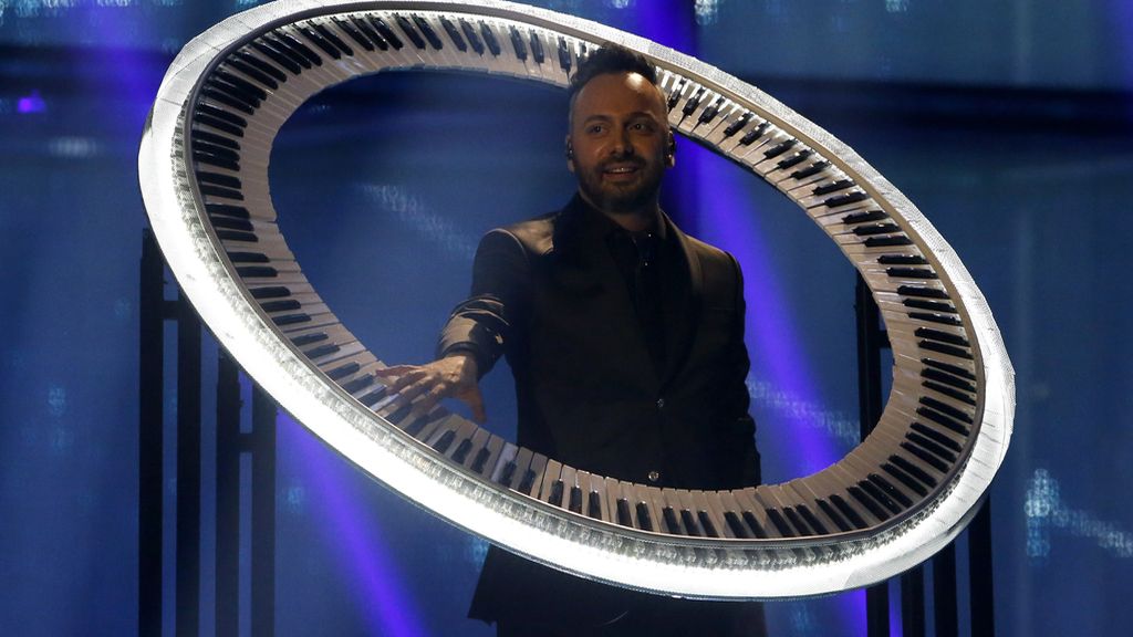 Paula Seling y OVI en representación de Rumania