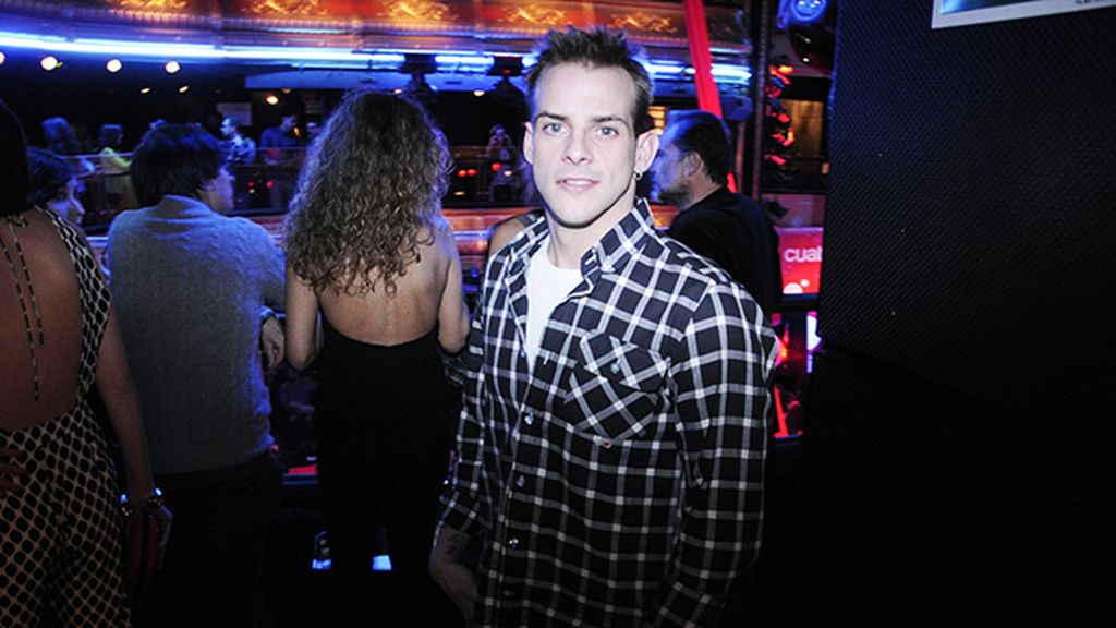 Álex Casademunt sacó un hueco de su trabajo en el teatro y de la grabación de su nuevo disco para la fiesta de "Dreamland"