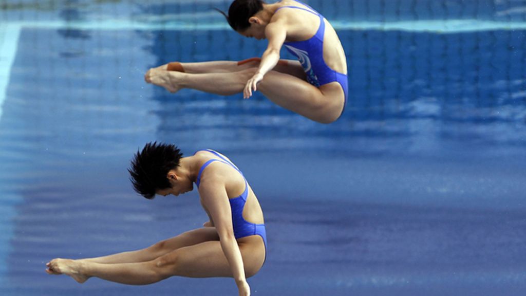 Movimientos imposibles para sumergir al espectador en la natación
