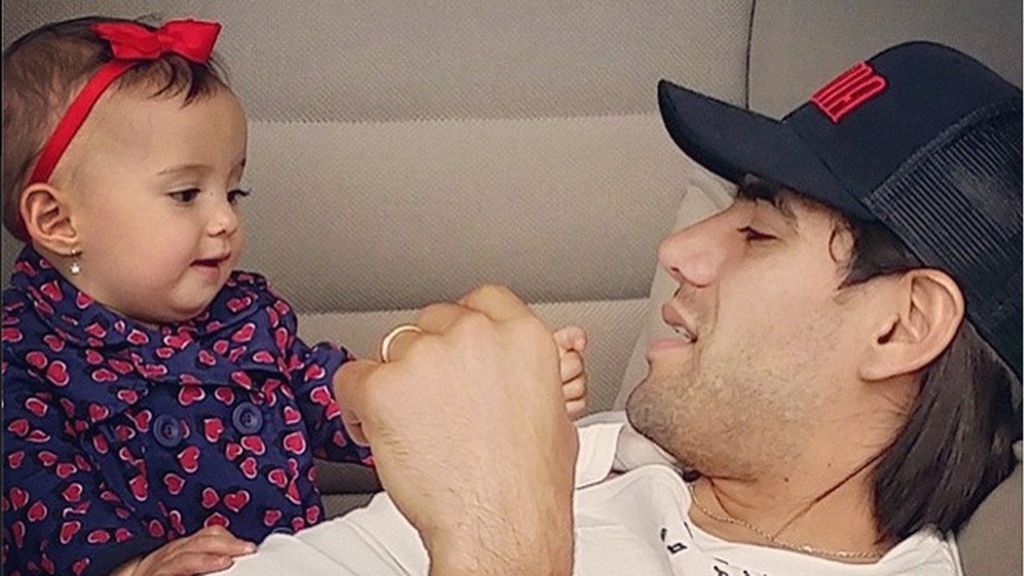 Falcao disfruta con su hija
