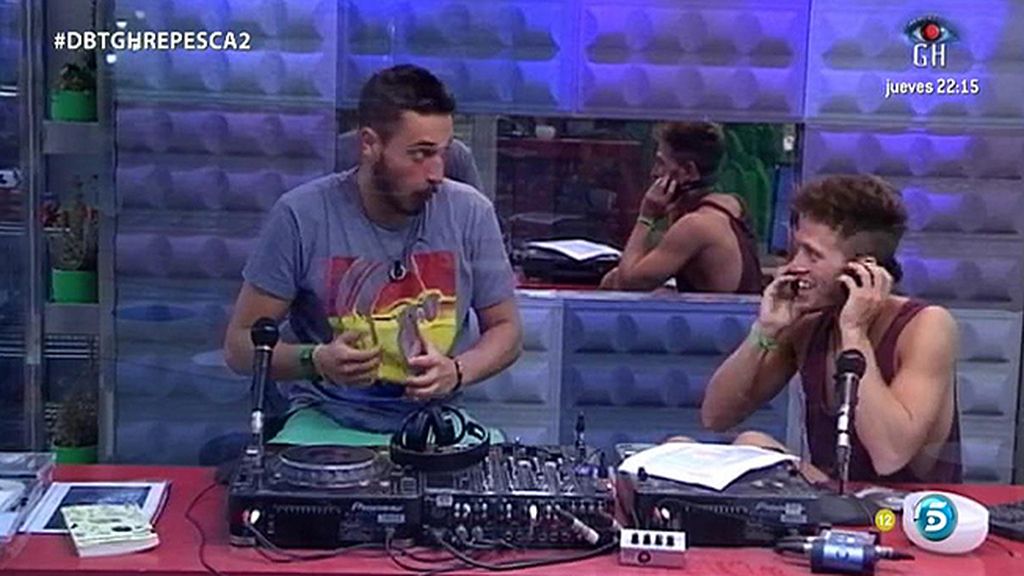 Iván, también muerto de risa: “Qué guarrilla la chica”