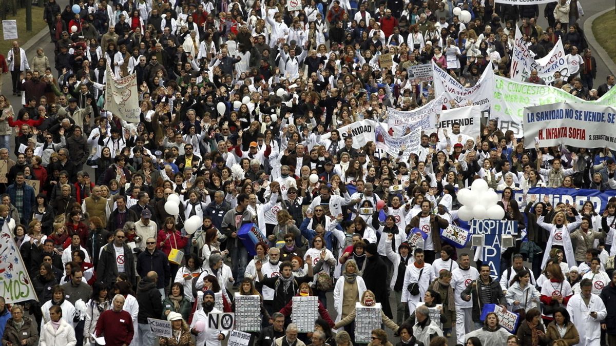 Trabajadores y usuarios de la sanidad pública vuelven a echarse a la calle