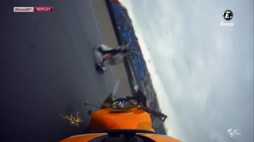 Caída muy dura de Dani Pedrosa