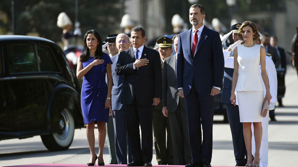 Los reyes dan la bienvenida al presidente de Perú, Ollanta Humala, y su esposa