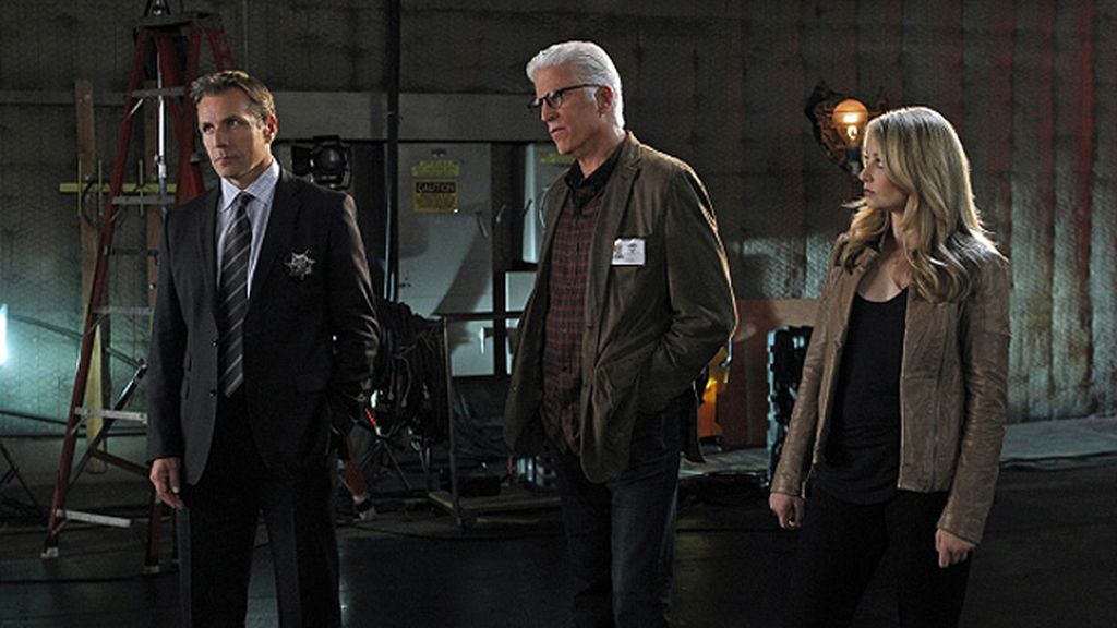 C.S.I Miami: 'Coronada' T10xP08