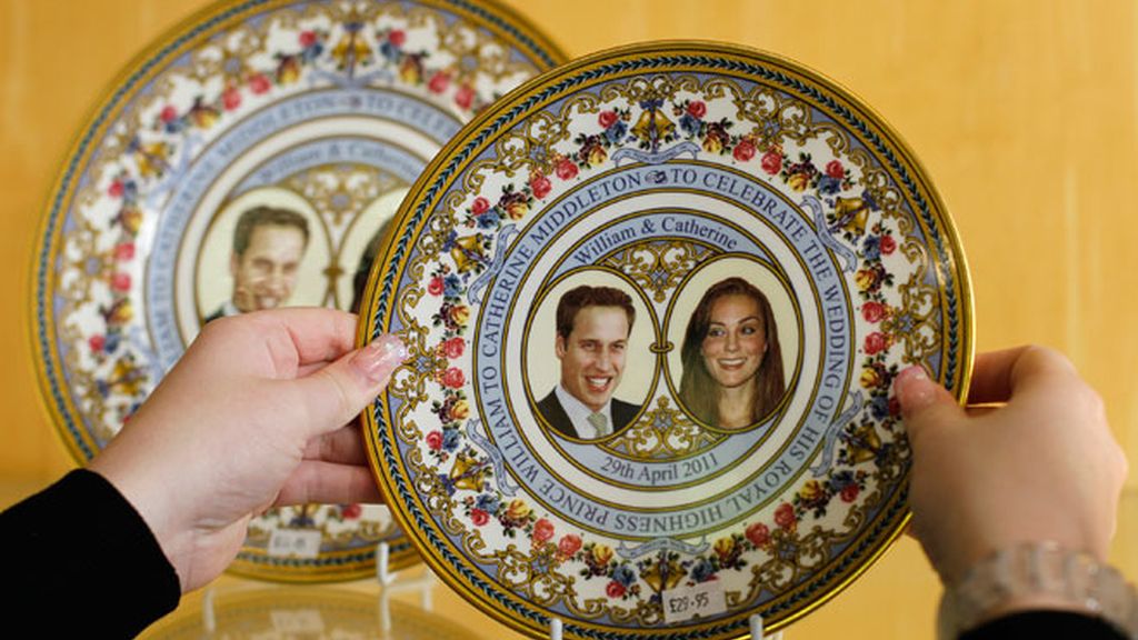 Los souvenirs de la boda de Guillermo y Kate: de lo clásico a lo freaky