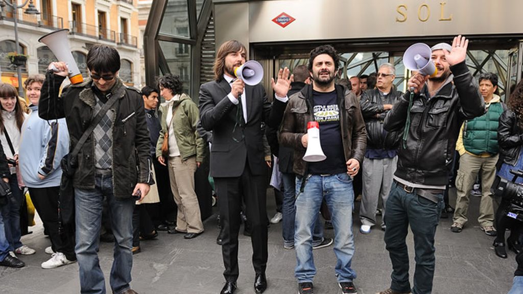 Santi Millán prepara a sus fieles para levitar