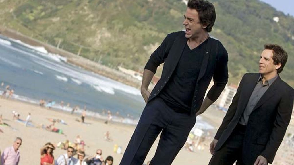 DESEMBARCO DE HOLLYWOOD