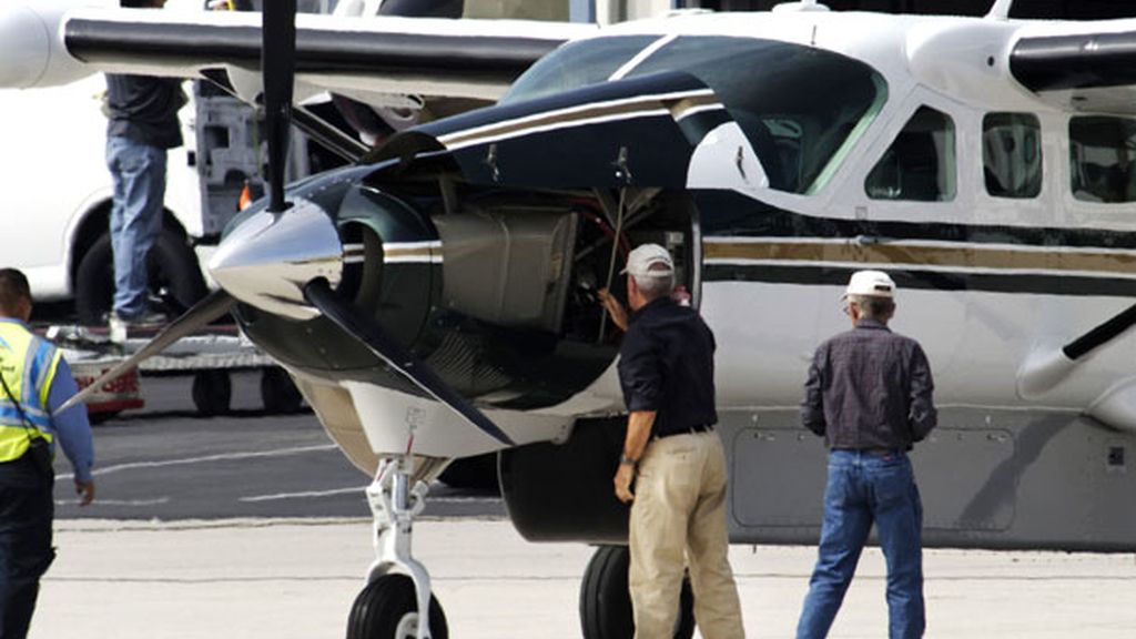 Ford, unos cuidan su coche y otros su avión