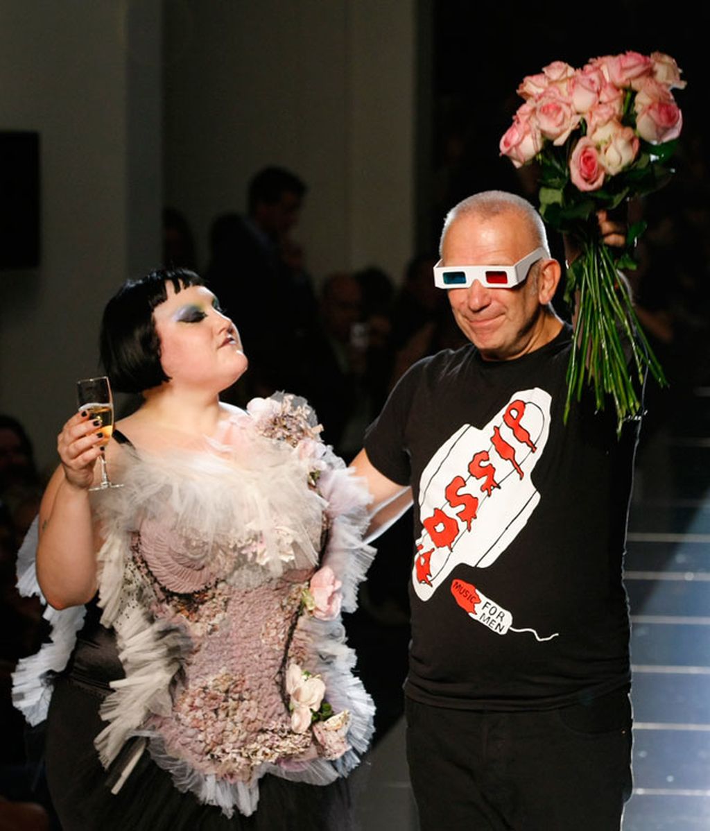 Gaultier sube a Beth Ditto a la pasarela