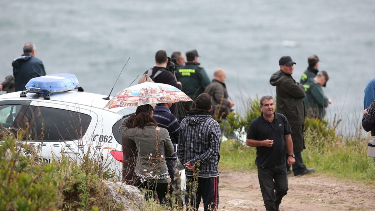 Buscan a dos pescadores desaparecidos en Pontevedra