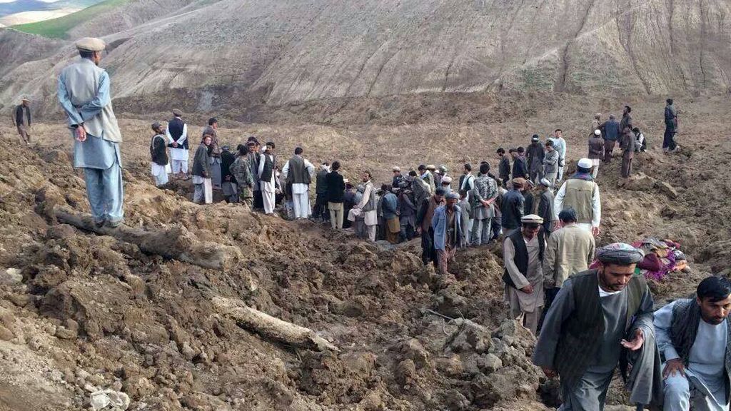 Miles de muertos en Afganistán en varios corrimientos de tierra