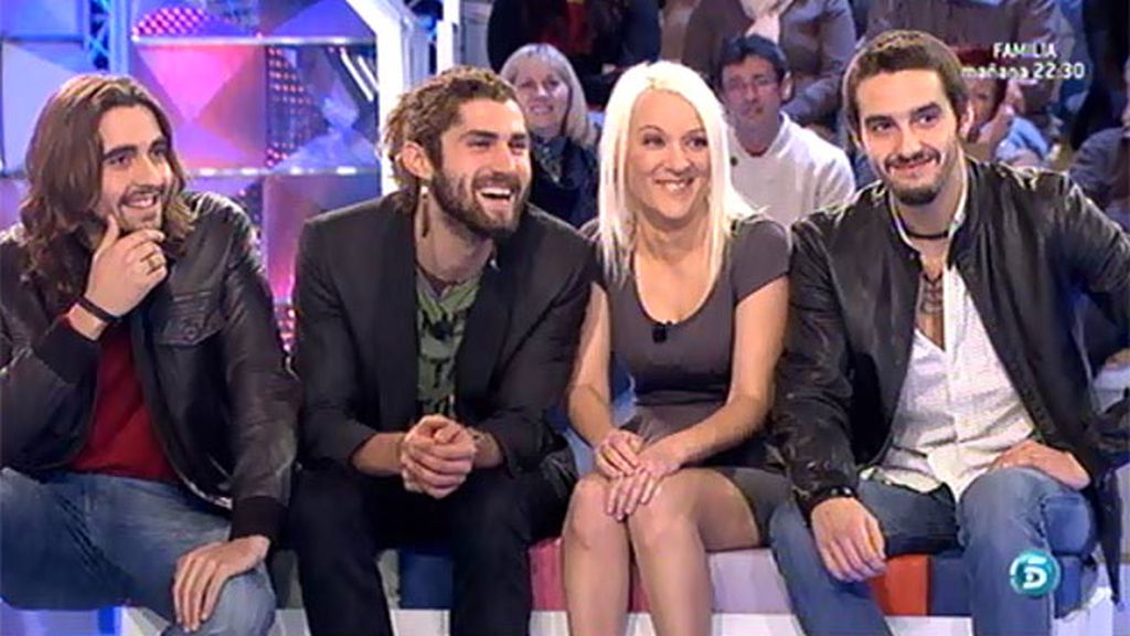 El grupo andaluz ha dedicado a Judith y su hermana el tema 'Tus muletas'