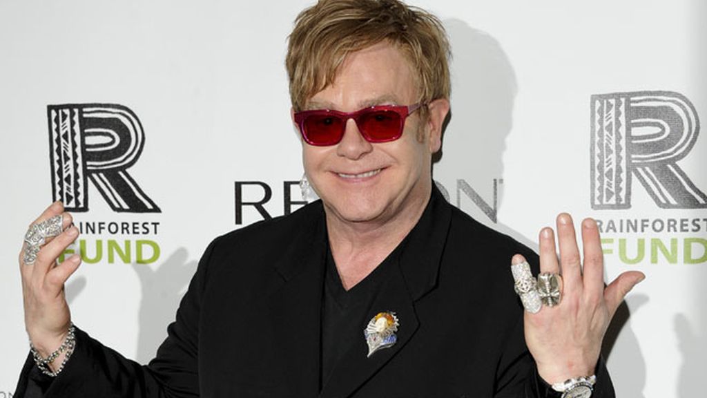 Elton John, Sting y Jennifer Hudson, de tiros largos