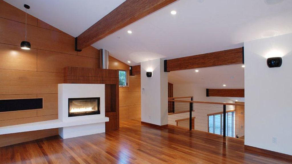 Ashton Kutcher vende su casa de soltero