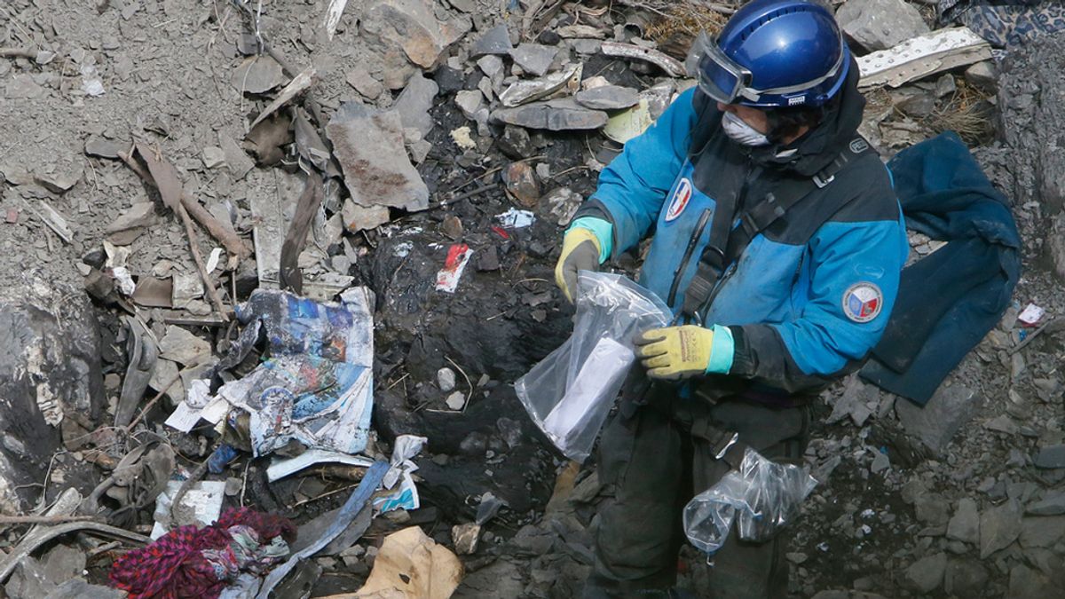 Búsqueda entre los restos del avión de Germanwings