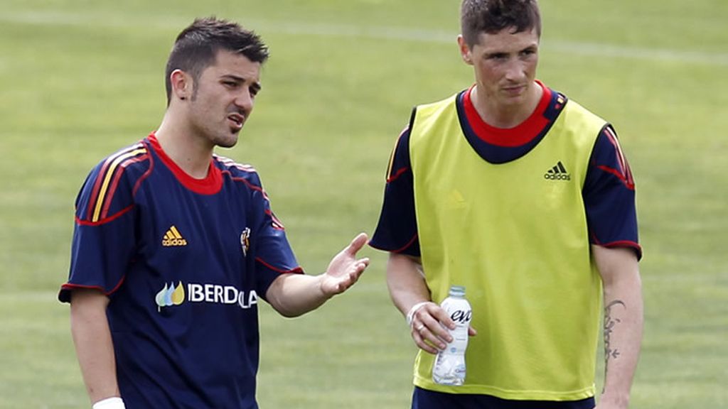 Fernando Torres ya entrena con el resto de compañeros
