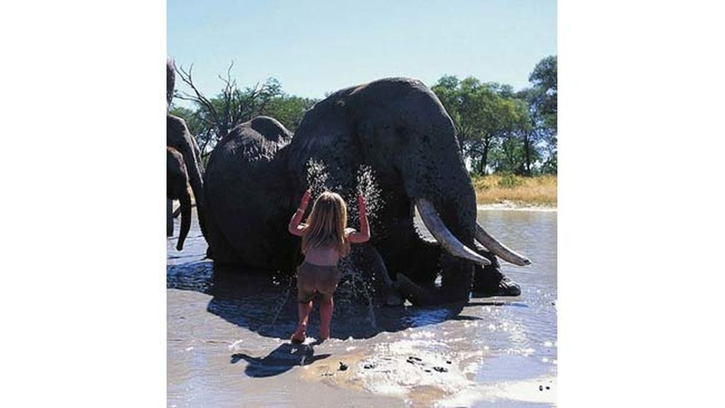 La vida de una niña que se crio en la selva africana