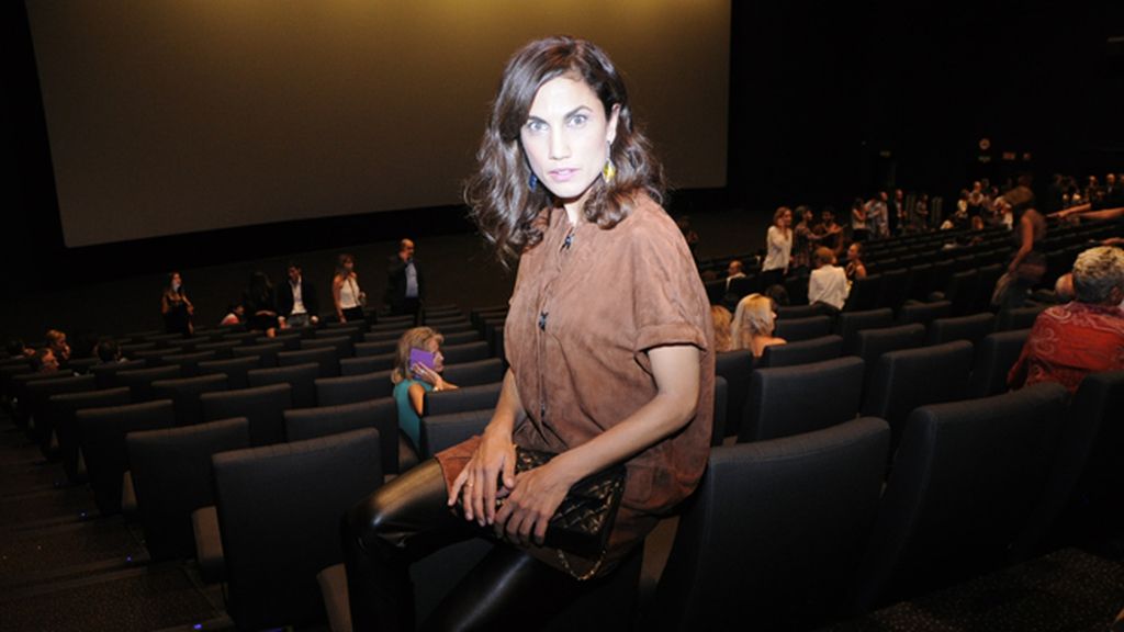 La actriz Toni Acosta no faltó a este concurrido estreno