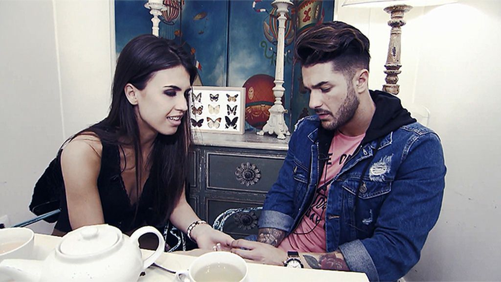 Sofía, a Hugo: "Eres un 'pringao' y lo sabes"