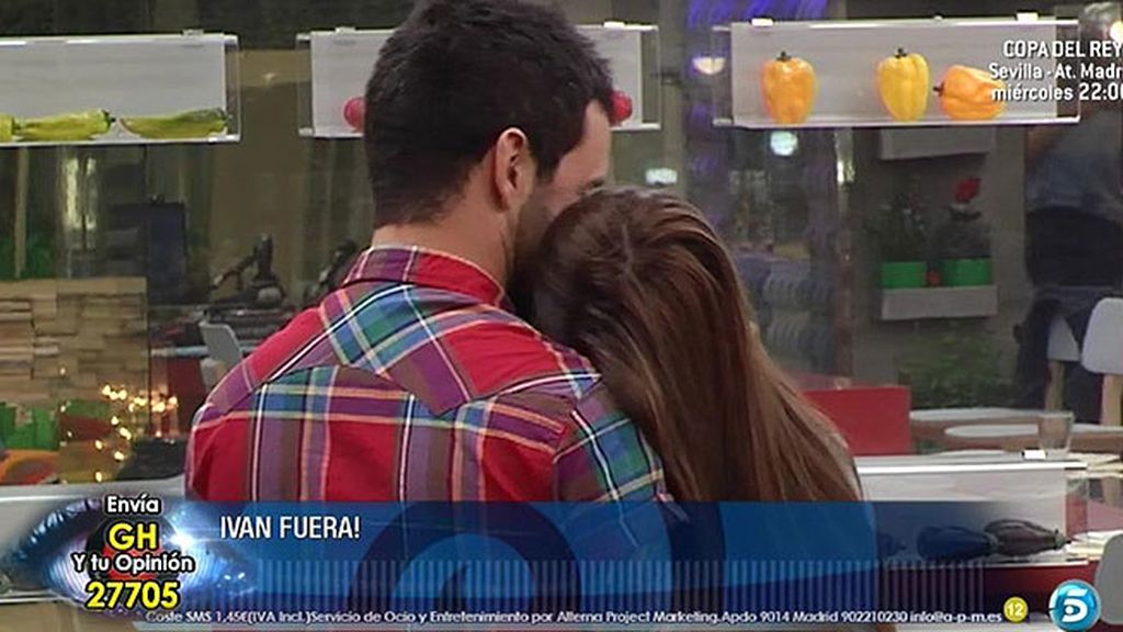 Aunque han intentado distanciartes, los dos concursantes están cada día más juntos