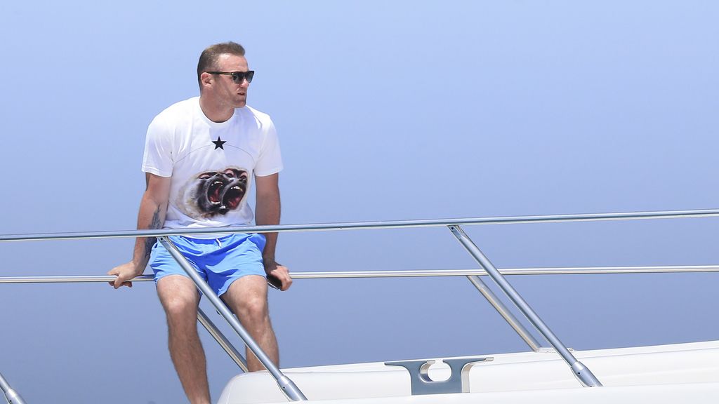 Wayne Rooney pasa unos días en Ibiza
