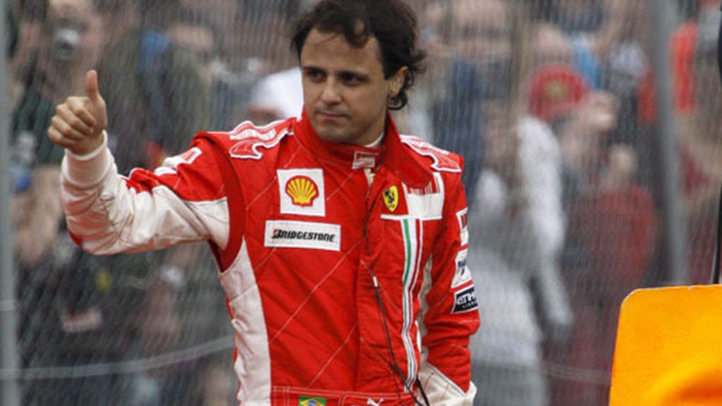 Masa saluda a su público en Montreal