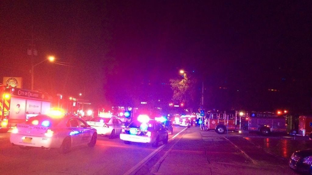 El agresor portaba un "arma de cañón largo"