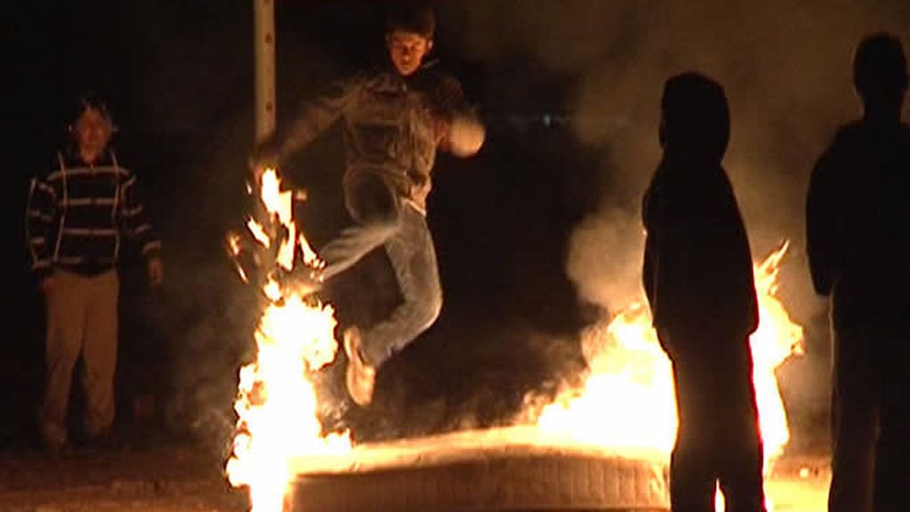 Saltando la hoguera