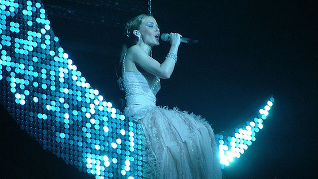 Kylie Minogue no se libra...