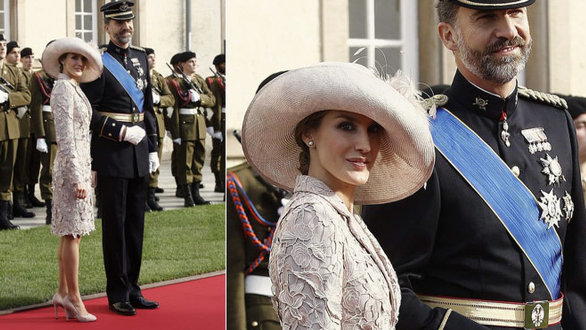 Letizia y el Príncipe Felipe a su entrada en la boda real de Luxemburgo