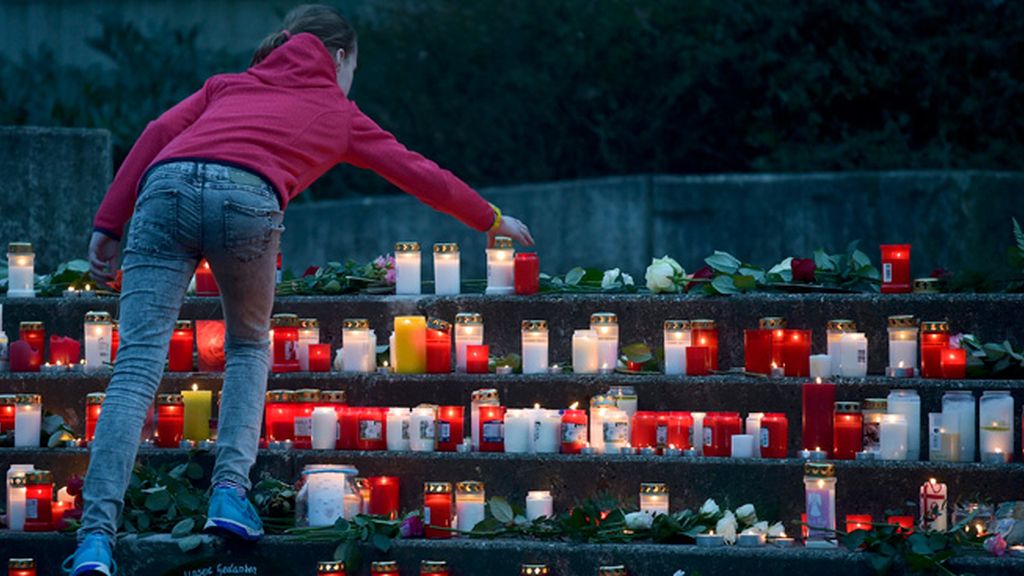 Vigilia y dolor por las víctimas