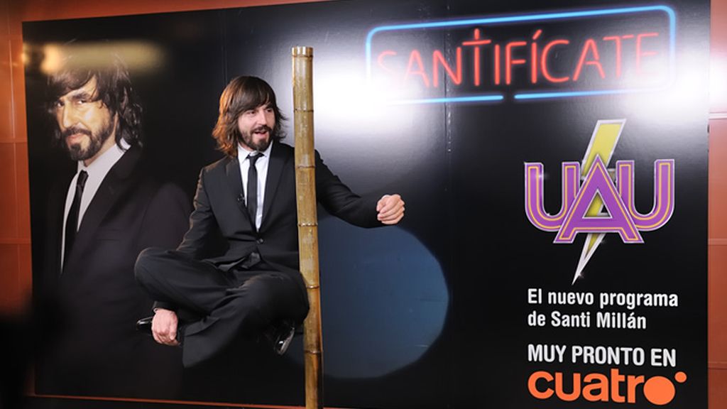 Santi Millán levita en la Puerta del Sol