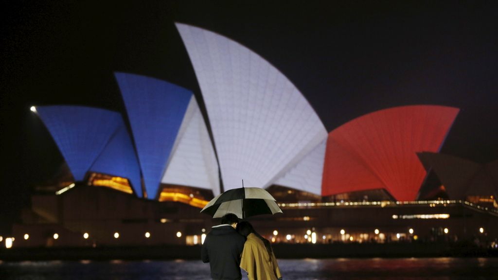Australia se solidariza con Francia tras los atentados