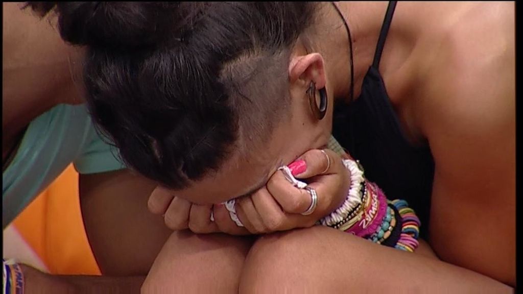 Raky no puede contener las lágrimas tras la expulsión del ‘pelocho’