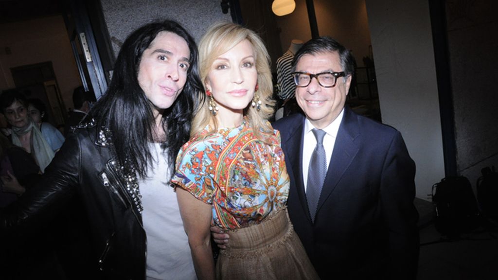 Mario Vaquerizo y Carmen Lomana con Bob Colacello, el mítico editor de la revista "Interview"