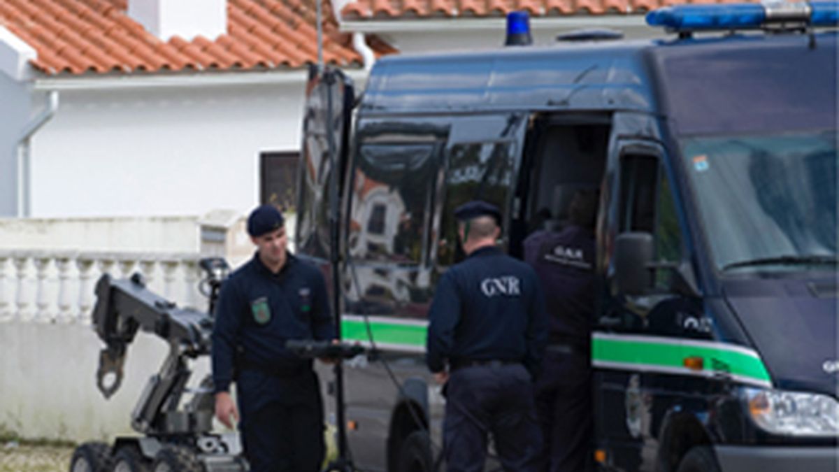 Los etarras guardaban 500 kilos de explosivos en la casa de Portugal