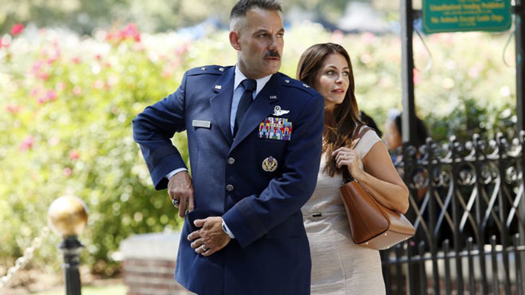 Primeras fotos de los capítulos 'Sombras' y 'Pesada es la cabeza'