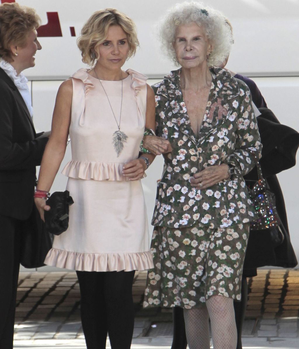 Con su hija, Eugenia Martínez de Irujo en 2010