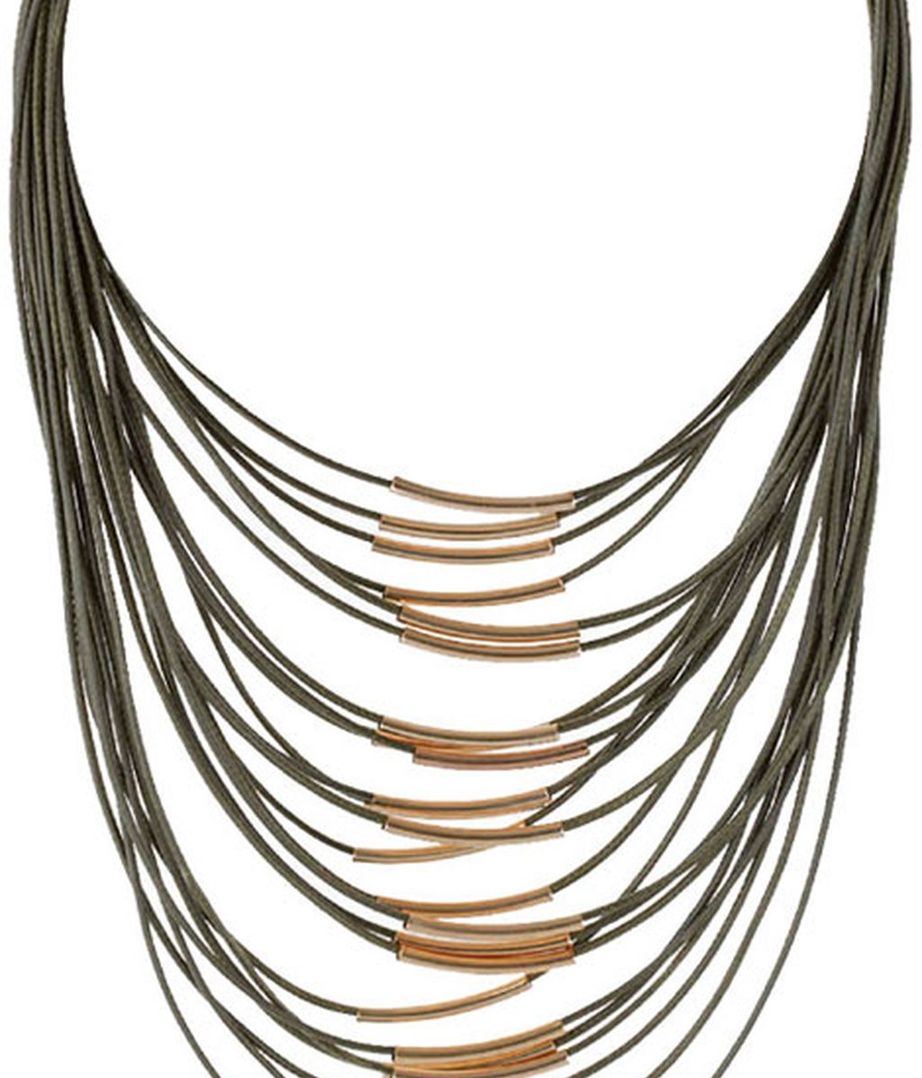 Con detalles dorados