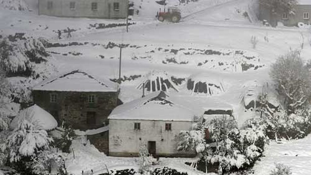 FUERTES NEVADAS EN LUGO