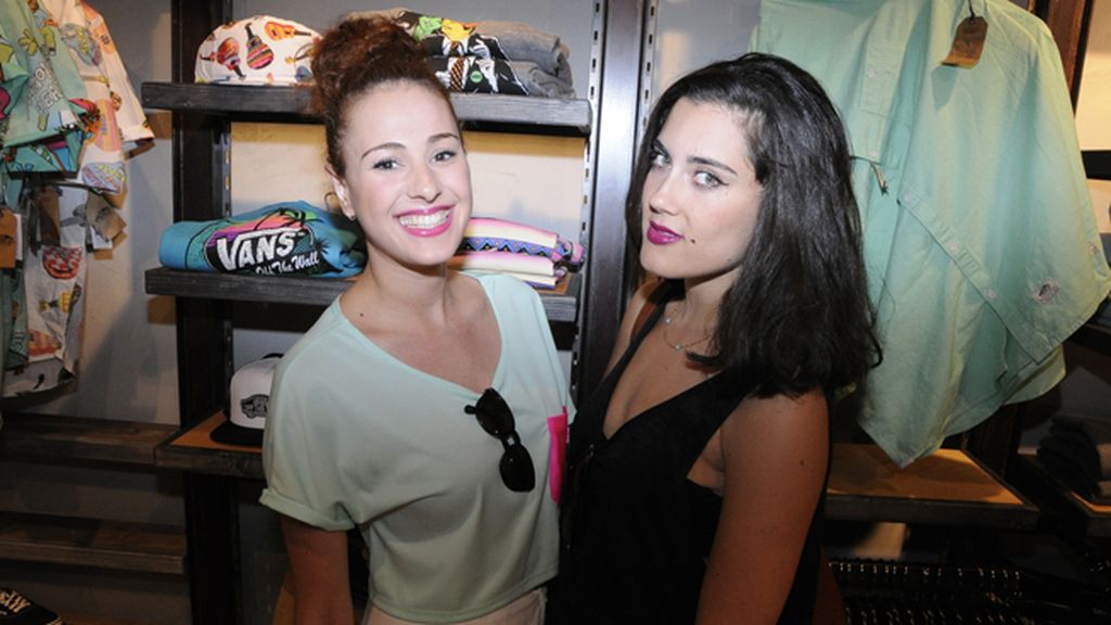 Pitty Bernad y Carla Cabrera, de Le Garage TV