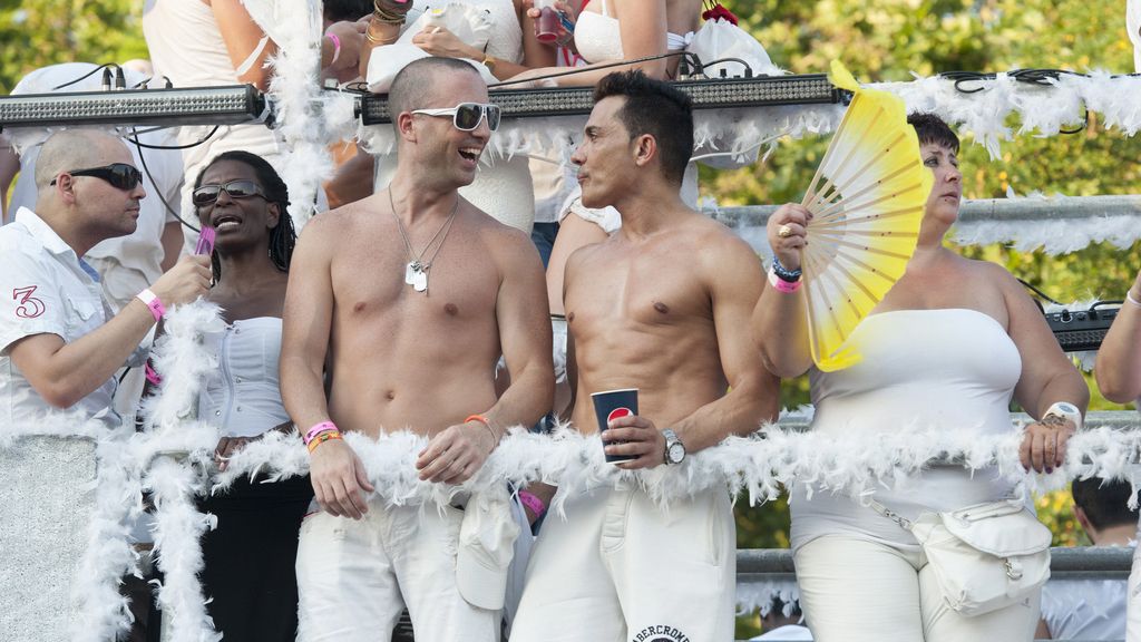Los famosos lo dan todo en las fiestas del Orgullo Gay