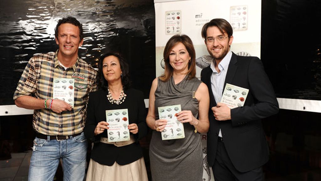 Màxim Huerta presenta su segundo libro muy bien rodeado