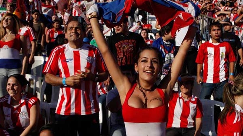 Larissa Riquelme, fantasía Paraguaya