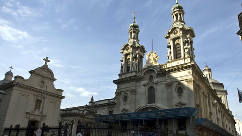 La basílica de San Francisco de Asís en Buenos Aires