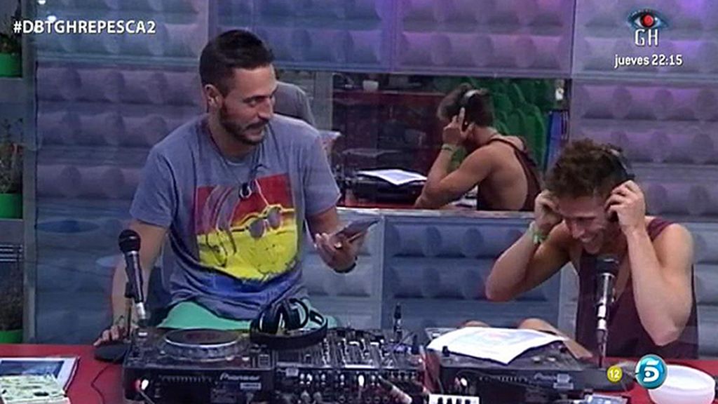 Iván, también muerto de risa: “Qué guarrilla la chica”