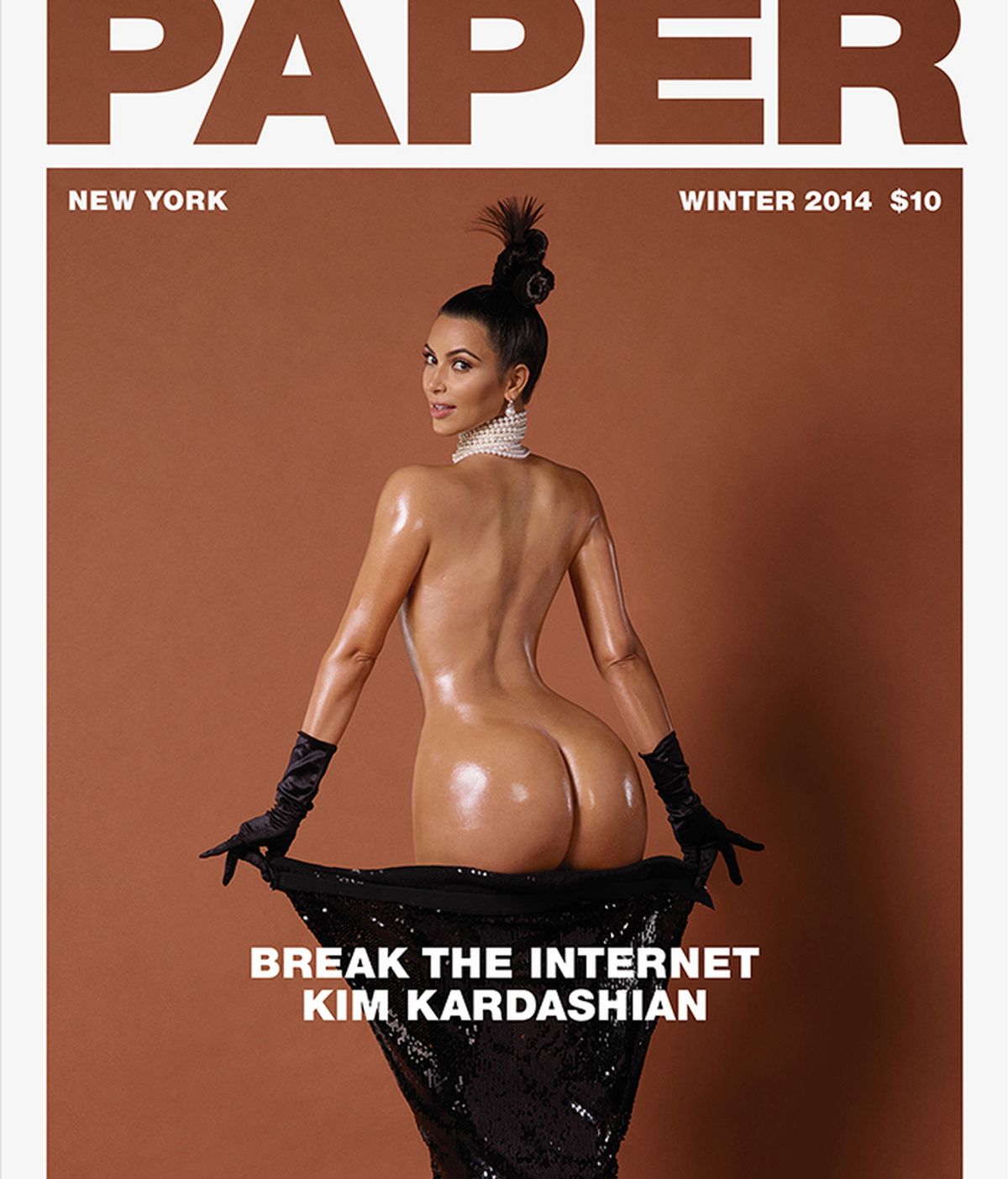 Kim Kardashian enseña curvas