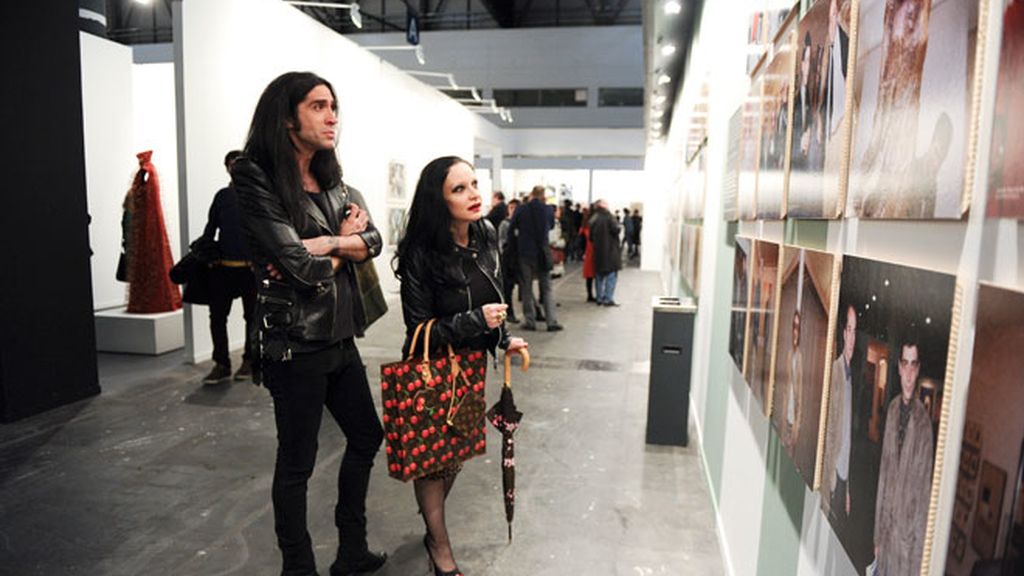 Eva González, Cayetano Rivera y otros famosos visitan ARCO