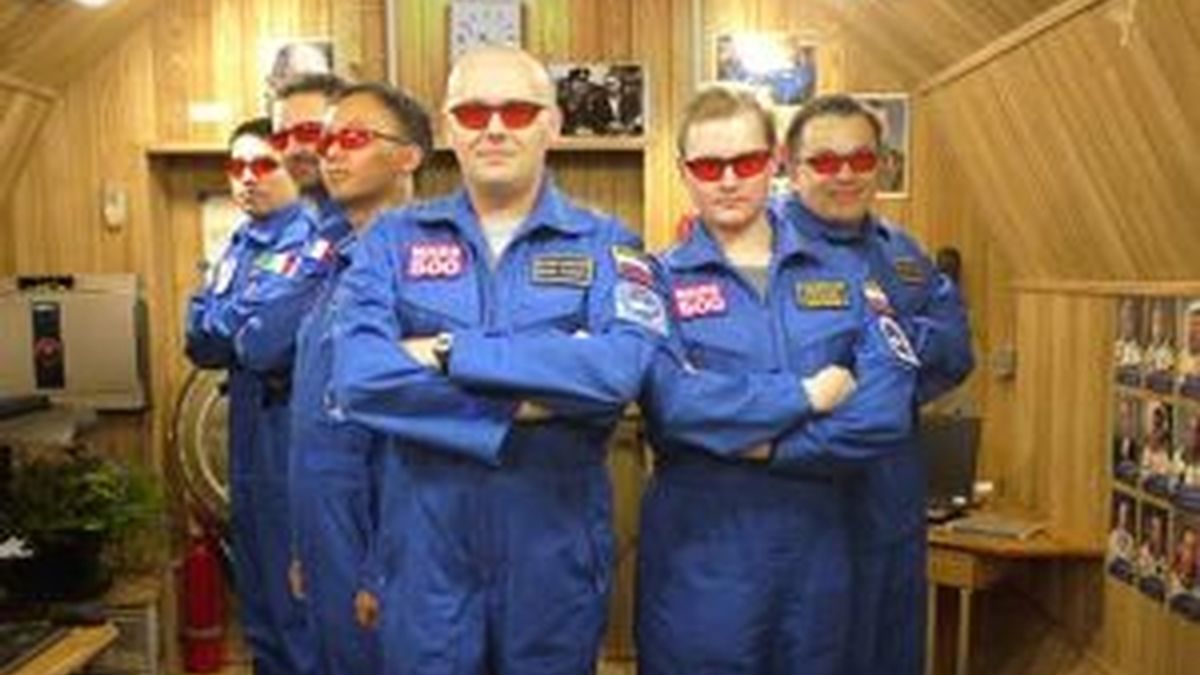 La tripulación de la Mars500, al completo. Foto: ESA.